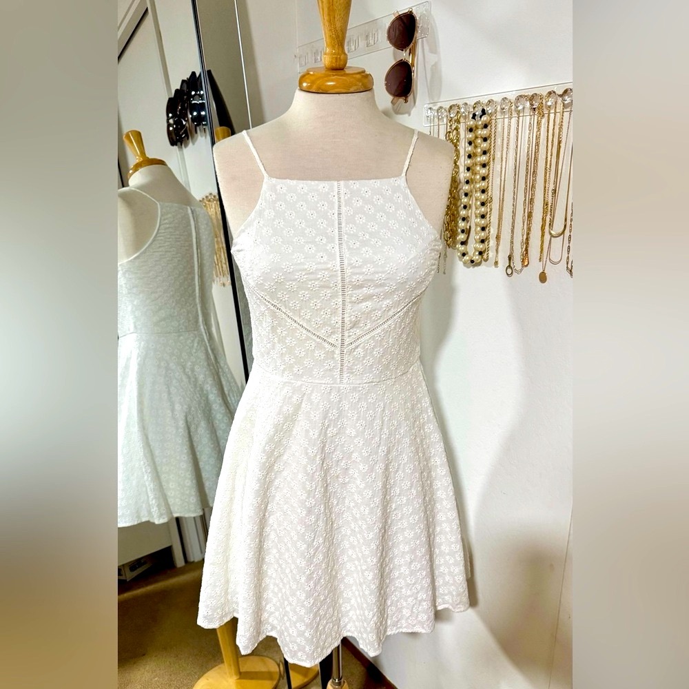 White Eyelet Cotton Dress••Small